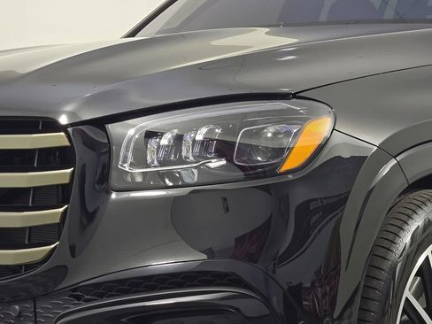 Certified 2026 Mercedes-Benz GLS 580 4MATIC image 12