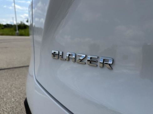Used 2023 Chevrolet Blazer LT FWD image 8