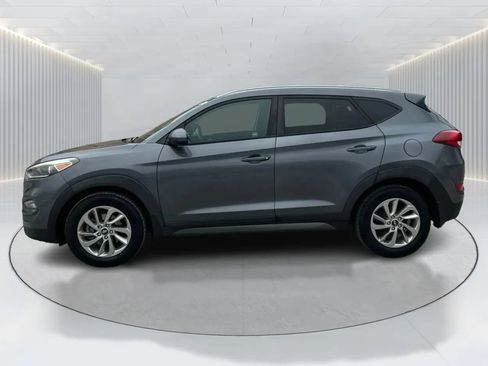 Used 2016 Hyundai Tucson SE w/ Option Group 02 FWD image 9