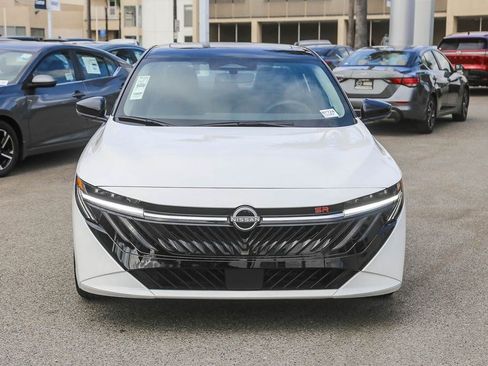 New 2026 Nissan Sentra SR w/ SR Premium Package FWD image 2