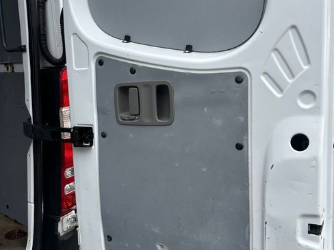 Used 2017 Mercedes-Benz Sprinter 2500 image 21