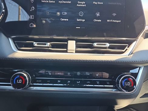 New 2026 Chevrolet Equinox LT w/ Convenience Package II FWD image 18