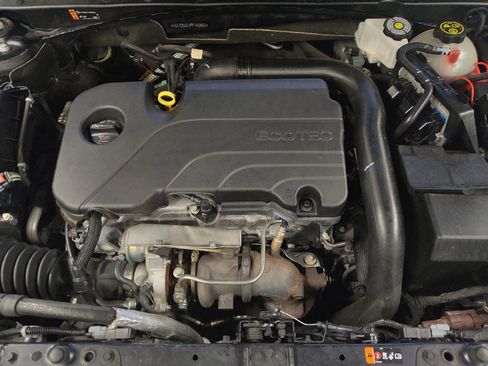 Used 2023 Chevrolet Malibu LT FWD image 30