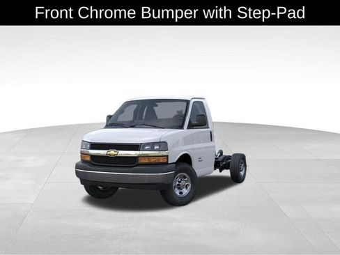 New 2026 Chevrolet Express 3500 w/ Power Convenience Package RWD image 9