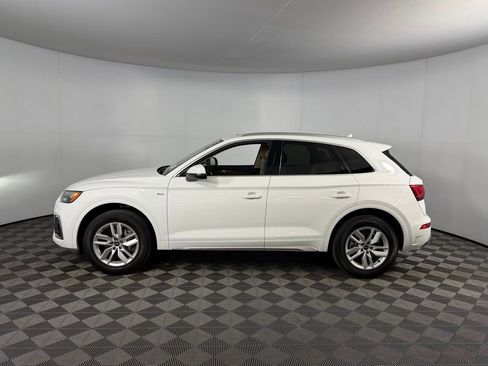 Used 2023 Audi Q5 2.0T Premium w/ Convenience Package AWD/4WD image 9
