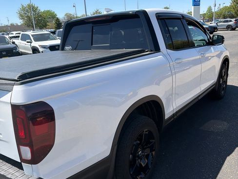 Used 2024 Honda Ridgeline Black Edition image 1