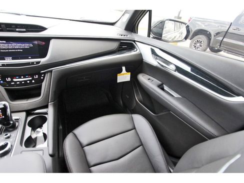 New 2025 Cadillac XT5 Premium Luxury w/ Technology Package image 10
