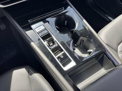 New 2026 Volkswagen Atlas SE FWD image 25