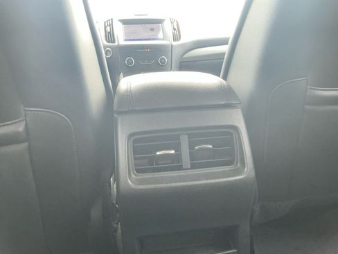 Used 2020 Ford Edge SEL w/ Convenience Package AWD/4WD image 16
