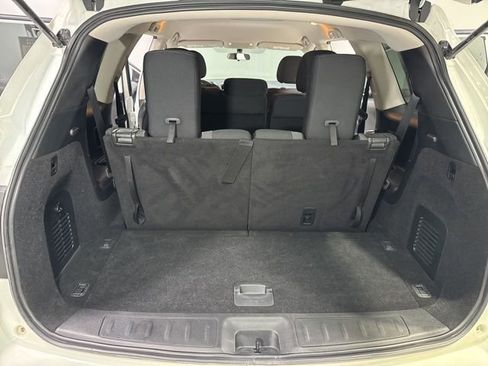 Used 2020 Nissan Pathfinder S AWD/4WD image 25