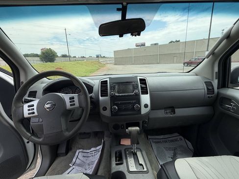 Used 2018 Nissan Frontier S RWD image 19