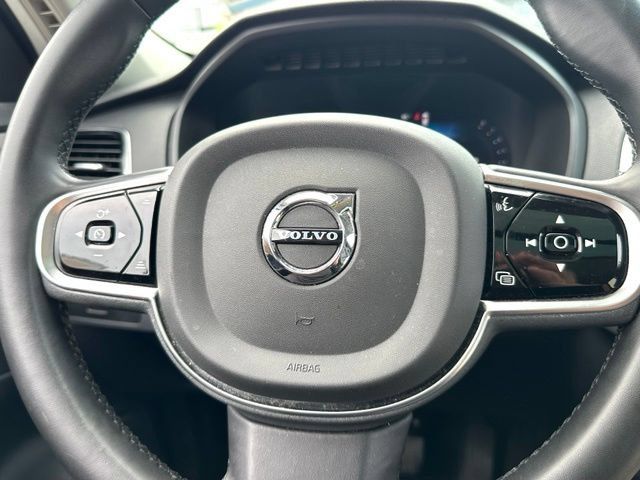 Used 2023 Volvo XC90 B6 Plus w/ Protection Package Premier AWD/4WD image 17