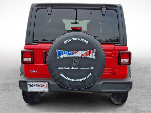 Used 2021 Jeep Wrangler Unlimited Sport image 4