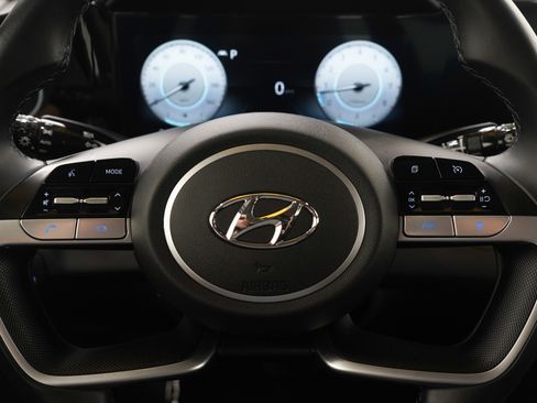 Used 2023 Hyundai Elantra SEL w/ Convenience Package image 24