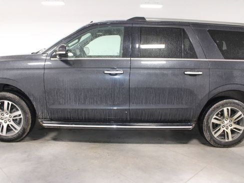 Used 2022 Ford Expedition Max Limited image 6