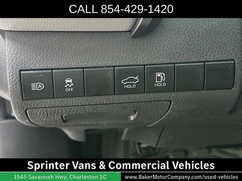Used 2021 Toyota Camry SE FWD image 11