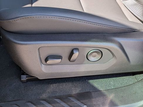 New 2026 Chevrolet Colorado Trail Boss AWD/4WD image 16