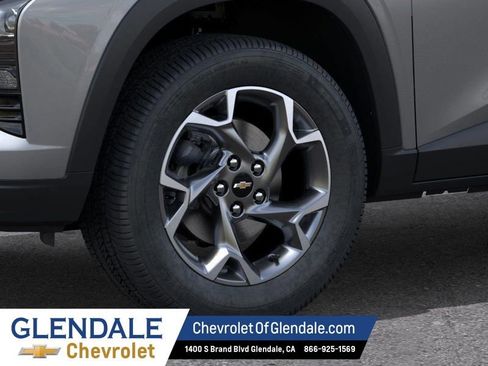 New 2026 Chevrolet Trax LT w/ Driver Confidence Package FWD image 9