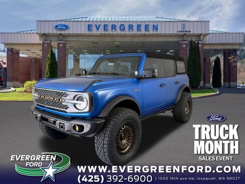 New 2025 Ford Bronco Badlands AWD/4WD image 1