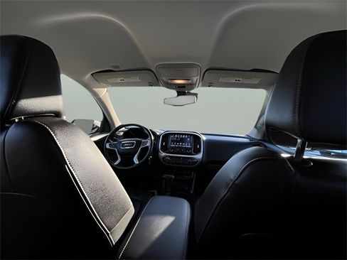 Used 2018 GMC Canyon SLT w/ Driver Alert Package image 29