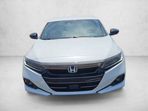 Used 2022 Honda Accord Sport image 2