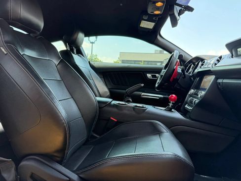 Used 2019 Ford Mustang GT Premium w/ GT Performance Package RWD image 13