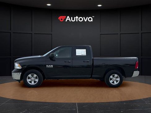 Used 2024 RAM 1500 Classic SLT AWD/4WD image 2