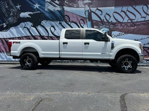 Used 2019 Ford F250 XL w/ Power Equipment Group AWD/4WD image 1