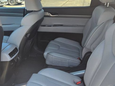 Used 2024 Hyundai Palisade SEL AWD/4WD image 13