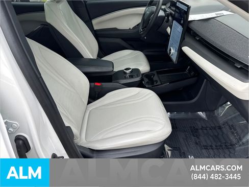 Used 2023 Ford Mustang Mach-E Premium image 17
