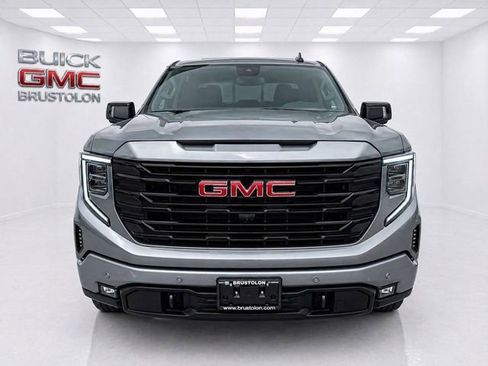 Used 2025 GMC Sierra 1500 Elevation w/ Elevation Premium Package AWD/4WD image 3