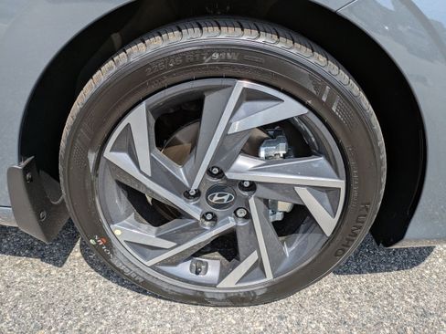 New 2026 Hyundai Elantra Sport image 14