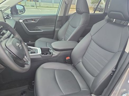 Certified 2025 Toyota RAV4 XLE Premium image 15