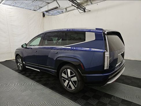 Used 2026 Hyundai Ioniq 9 SEL image 3