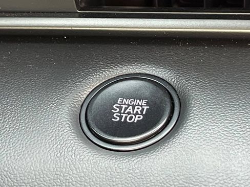 Used 2025 Hyundai Elantra Sport FWD image 20