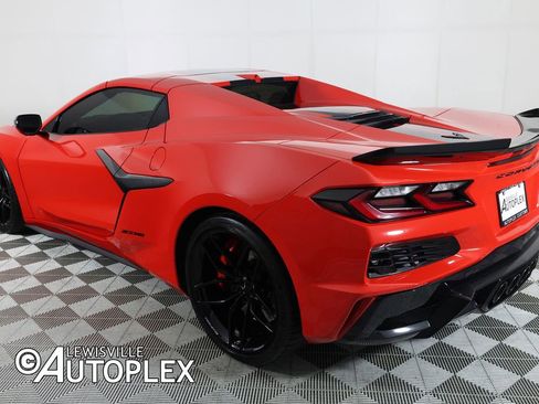 Used 2025 Chevrolet Corvette Z06 w/ Stealth Interior Trim Package RWD image 8