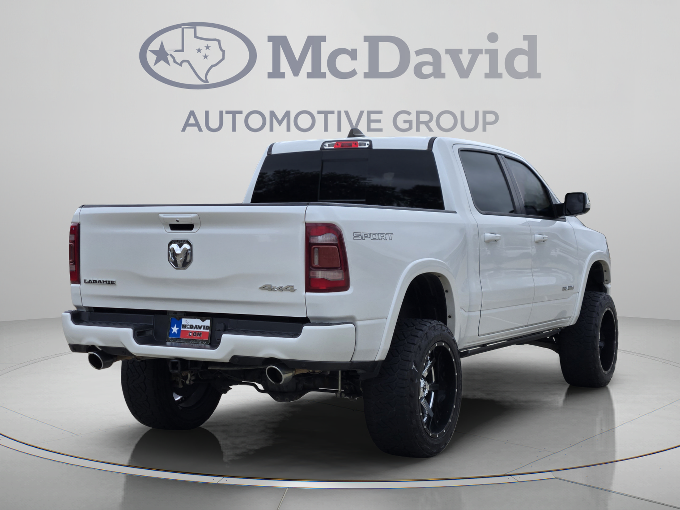 Used 2020 RAM 1500 Laramie w/ Sport Appearance Package AWD/4WD image 6
