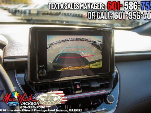Used 2025 Toyota Corolla Cross AWD Hybrid image 14