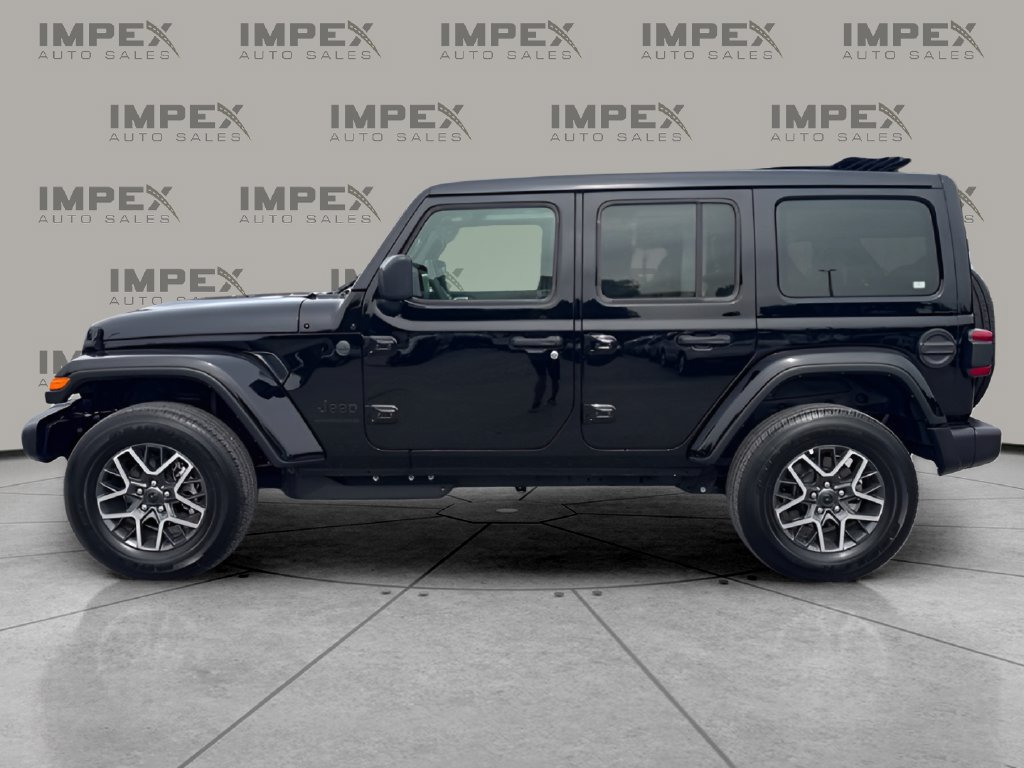 Used 2026 Jeep Wrangler Unlimited Sahara AWD/4WD image 2