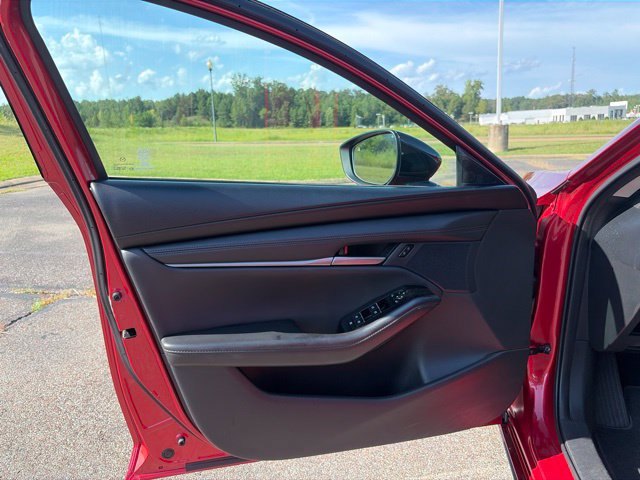 Used 2024 MAZDA MAZDA3 s FWD image 13