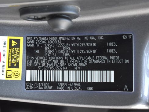 Used 2018 Toyota Highlander XLE AWD/4WD image 36