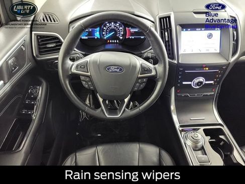 Certified 2019 Ford Edge Titanium w/ Cold Weather Package AWD/4WD image 27