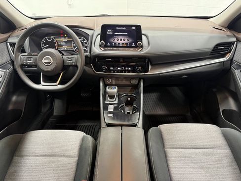 Used 2022 Nissan Rogue SV image 39