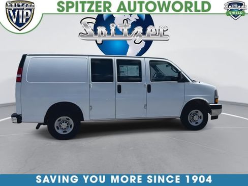 Used 2024 Chevrolet Express 2500 w/ Driver Convenience Package RWD image 10