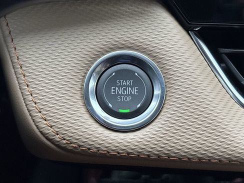 New 2026 Chevrolet Equinox ACTIV image 18