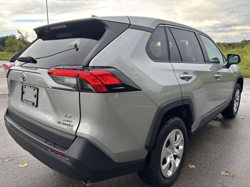 Used 2025 Toyota RAV4 LE AWD/4WD image 7