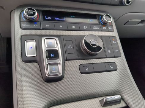 Used 2024 Hyundai Palisade SEL image 19