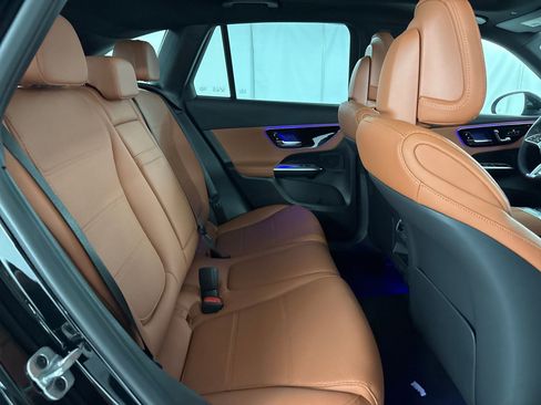 Certified 2026 Mercedes-Benz GLC 300 image 27