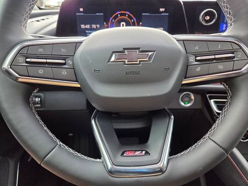 New 2026 Chevrolet Traverse Z71 w/ Enhanced Driving Package AWD/4WD image 32
