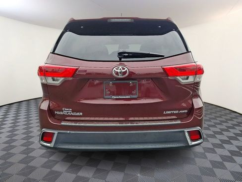Used 2017 Toyota Highlander Limited w/ Protection Package #3 image 8